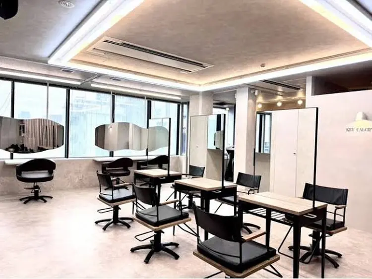 k.e.y銀座店の内観・外観1