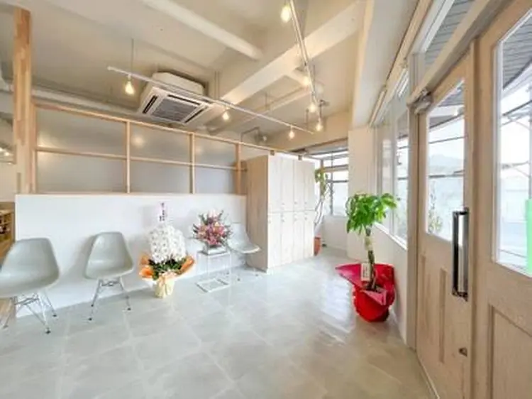 SALON 名和店の内観・外観1