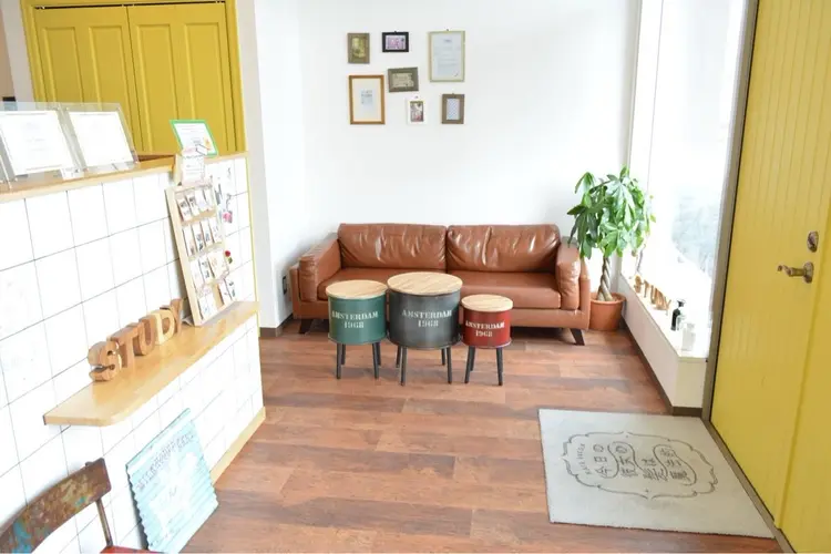 今日の彼女の髪は魔法的の内観・外観2