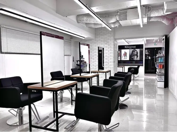 フラミューム横浜の内観・外観1