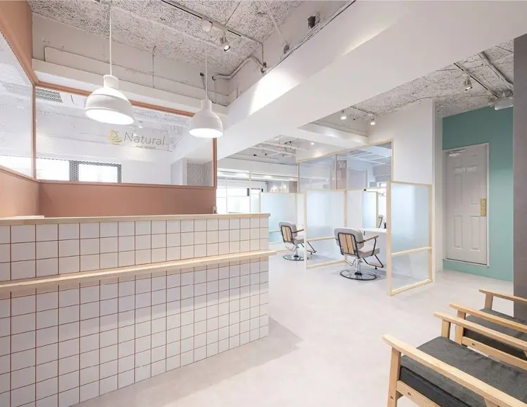 Naturalの内観・外観1