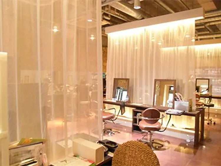 bagzy八幡店の内観・外観1