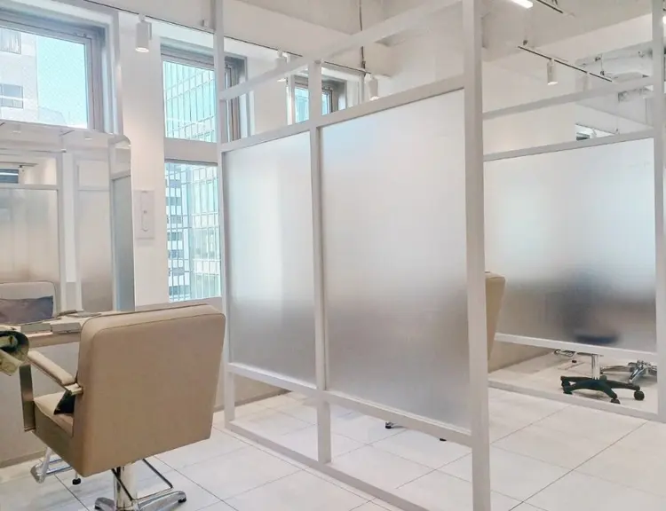 EMANON池袋東口店の内観・外観1