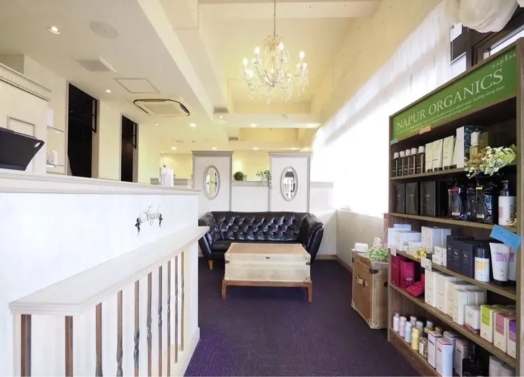 Hair Design Angelo ヘアーデザインアンジェロ】の内観・外観1