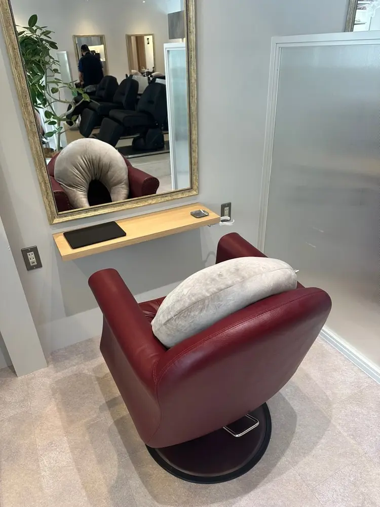 marfe天王寺 髪質改善/ケアブリーチ/レイヤーカット/ショート【マルフェ】の内観・外観1