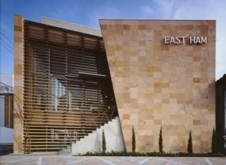 イーストハムヘッドショップの内観・外観2