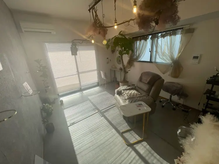 フィユの内観・外観1