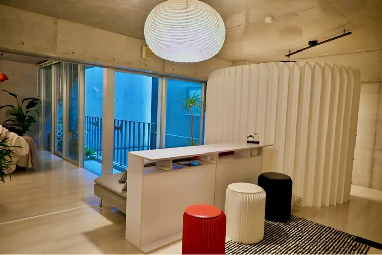 RUNA BROWの内観・外観1