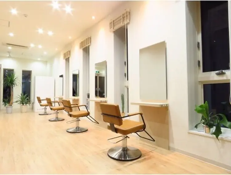 LIANの内観・外観1