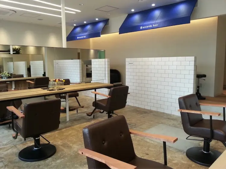 アコーズヘア 徳重店の内観・外観3