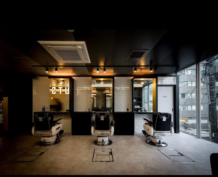 FRANK'S BARBER日比谷店の内観・外観3