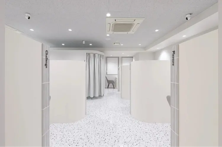 GO TODAY SHAiRE SALON新宿Ciel店の内観・外観2