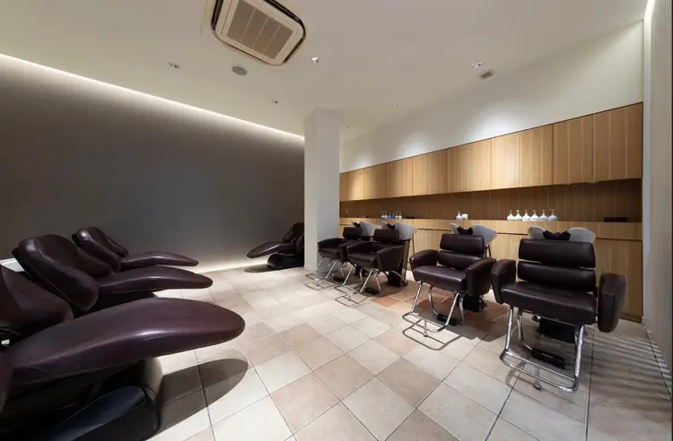 M.SLASH AVEDA 自由が丘の内観・外観3