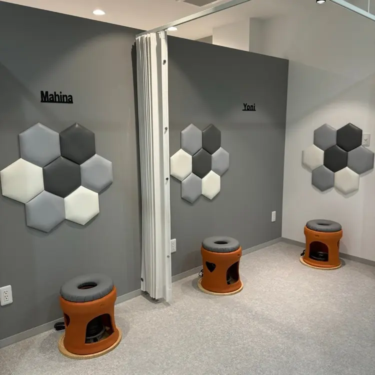 BODY CARE SALON  LAUNAの内観・外観2