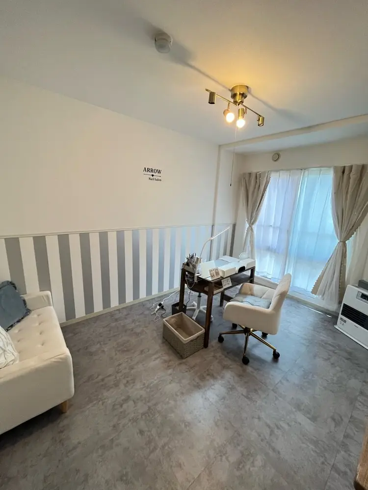 NAILSALON  ARROWの内観・外観1
