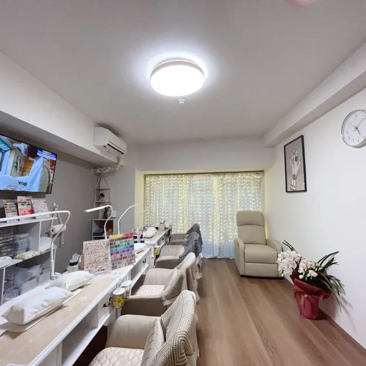 COCO NAILの内観・外観1