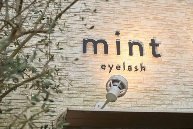 mint eyelashの内観・外観1