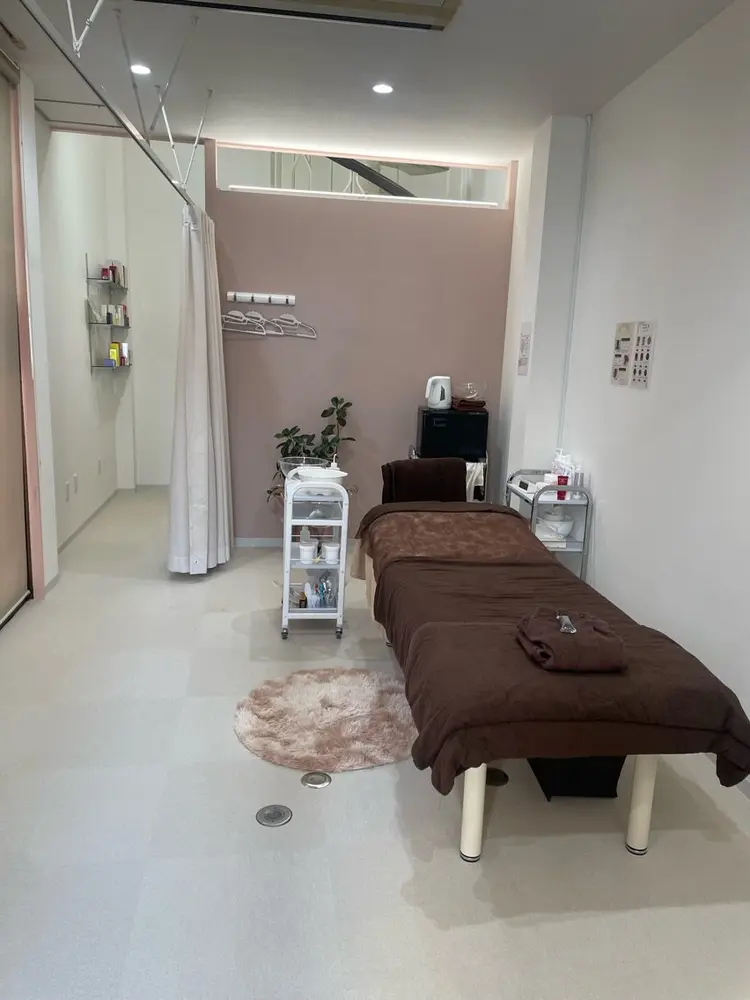 ELENAの内観・外観2