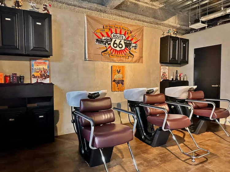 buzzyメンズサロンの内観・外観1