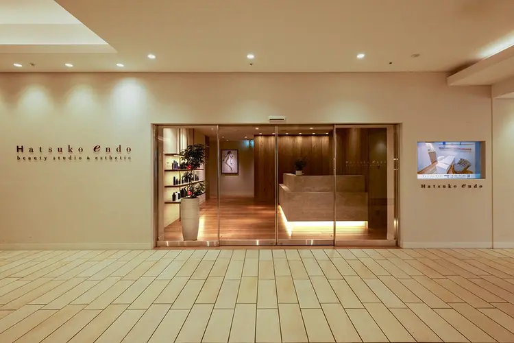 ハツコエンドウビューティースタジオ＆エステティック玉 川高島屋S・C店の内観・外観1