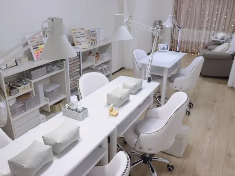 アントレイネイルの内観・外観1