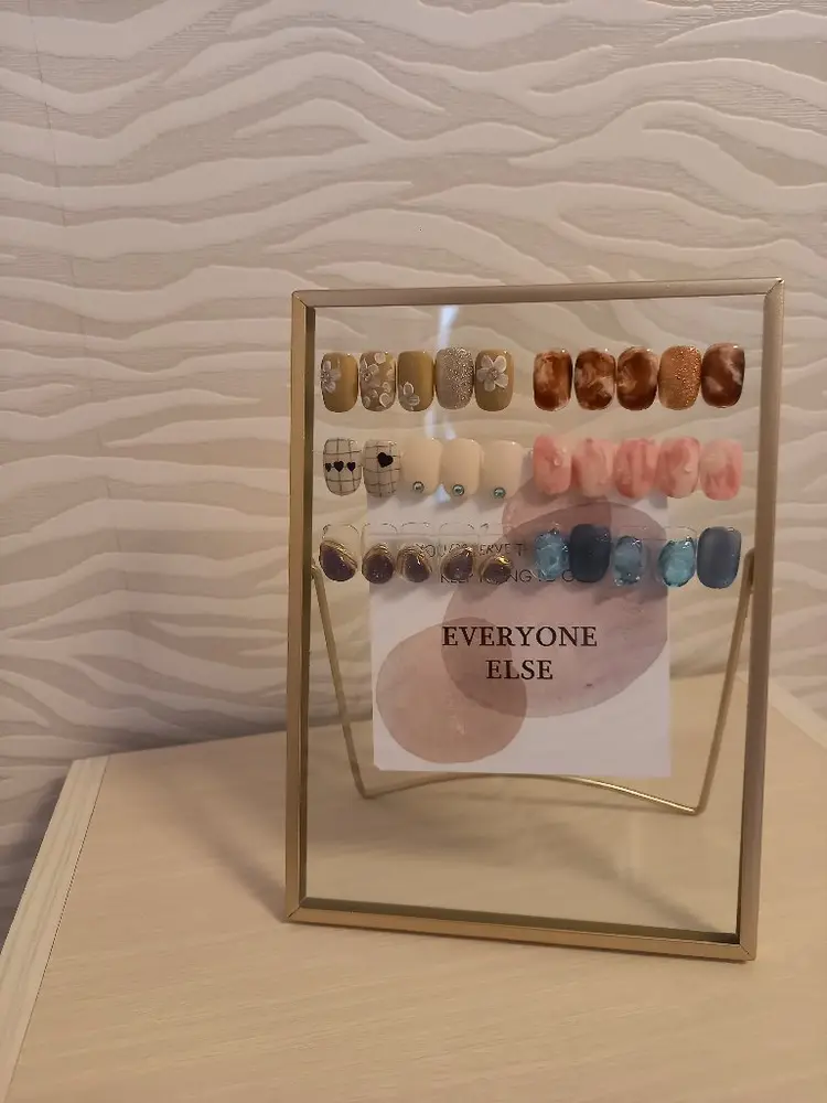 ænon nailの内観・外観2