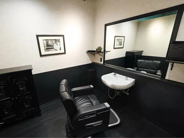 LAVIE NEW STANDARD BARBER 千葉中央店の内観・外観3