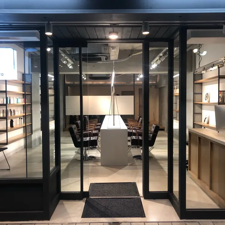 color & care  Litaの内観・外観1