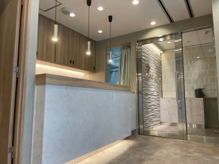 レザンジュ銀座店の内観・外観1