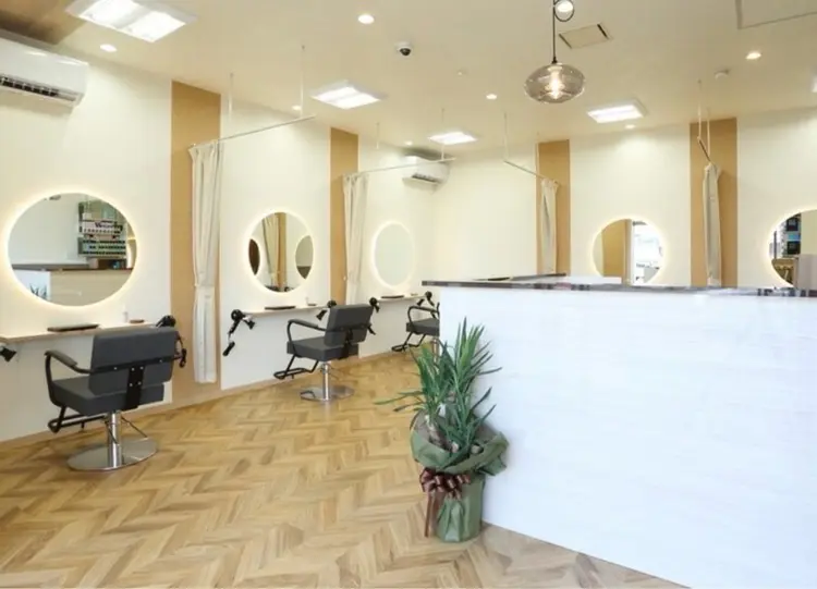 TELA HAIR 袖ヶ浦店の内観・外観1