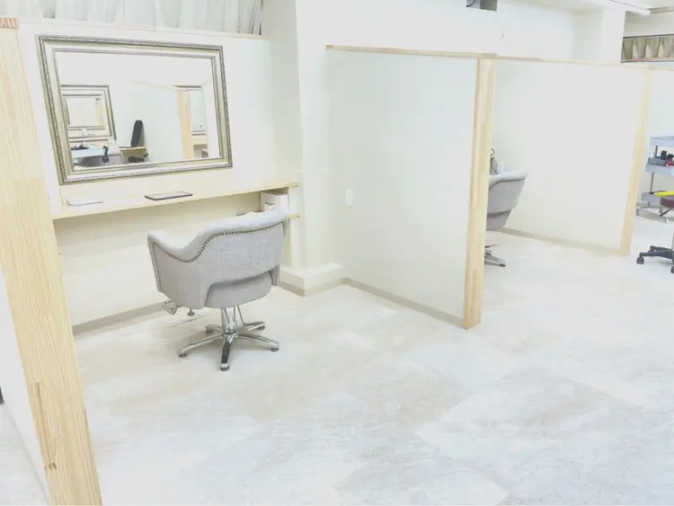 INCE HAIR インスヘアーの内観・外観1