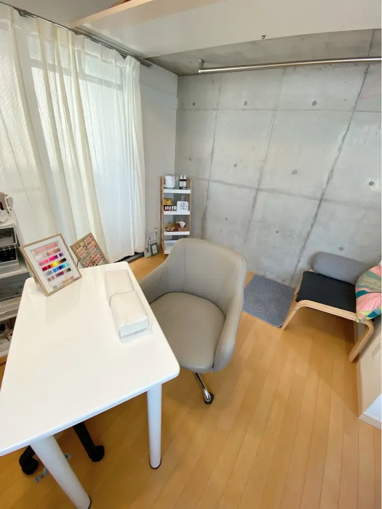 tener  nail  テネルネイルの内観・外観1