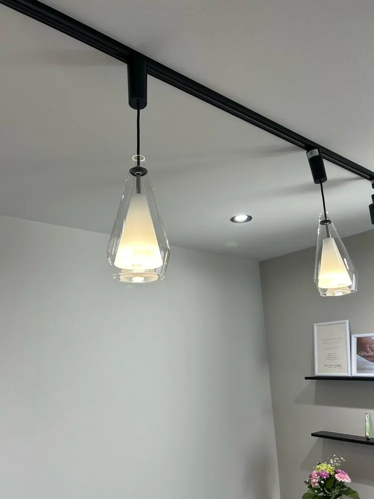 ululimi nailsalonの内観・外観1