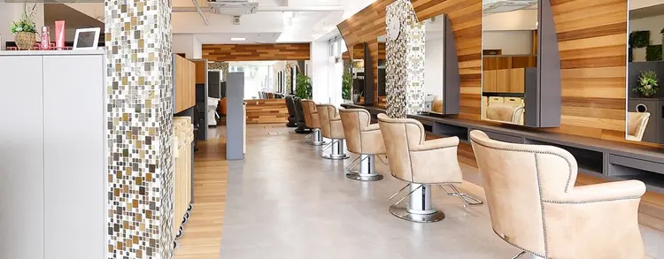 KAZUMI若林店の内観・外観1