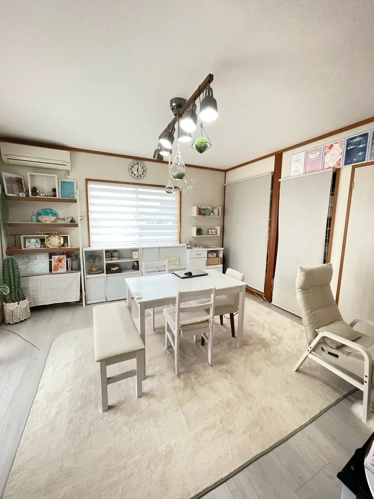 AI colorfulの内観・外観1