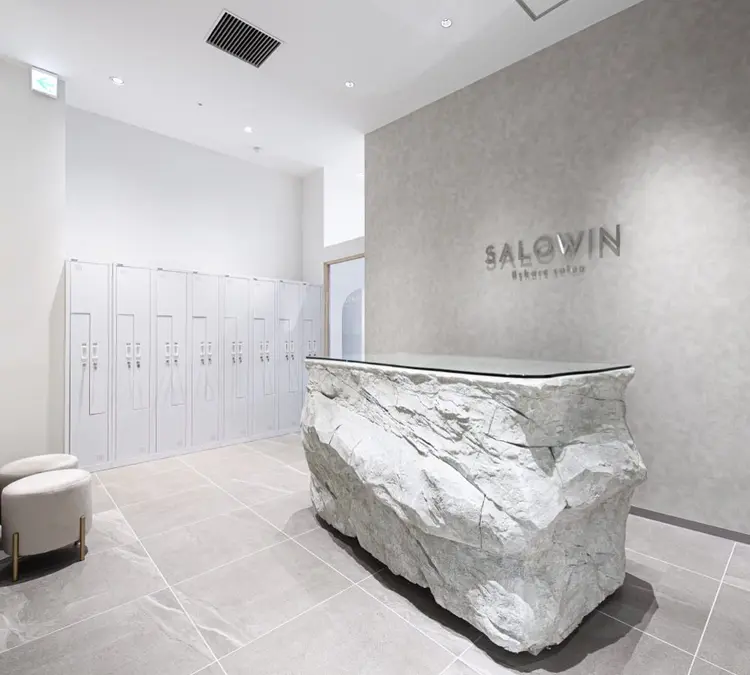 SALOWIN 札幌大通り店の内観・外観1
