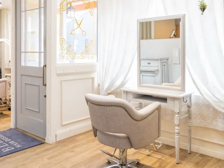 BLESS HAIR DESIGNの内観・外観1