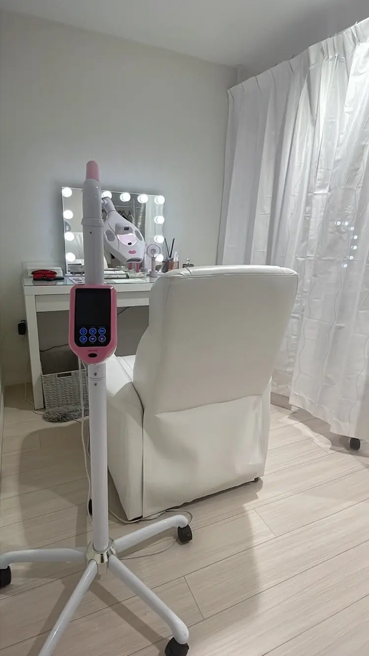 エクシアホワイトニング平岸店の内観・外観2