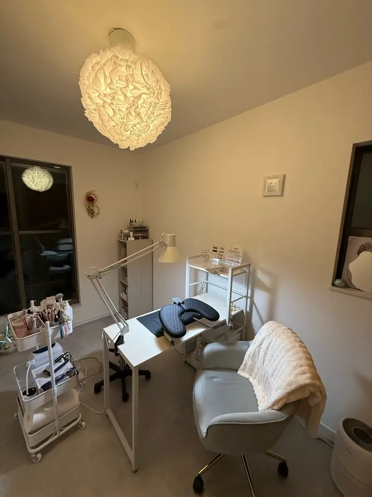 nail salon Eitoの内観・外観1