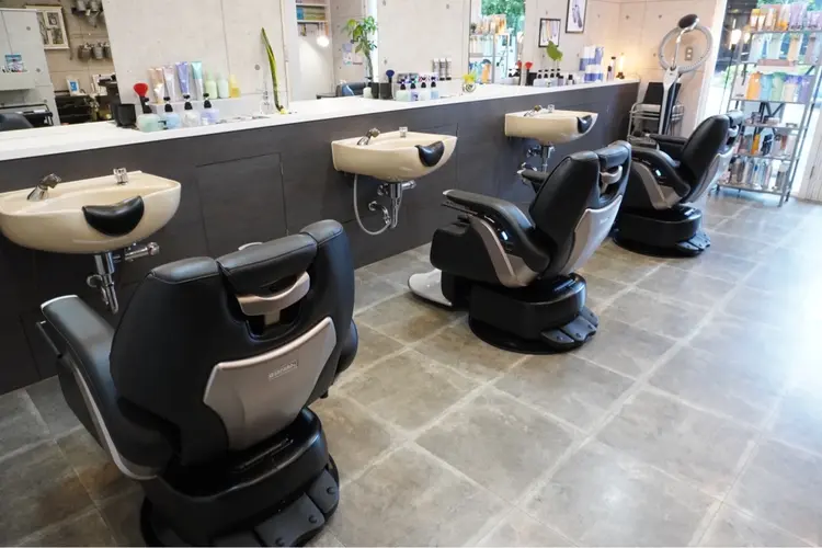 Cut House Shiomiの内観・外観1