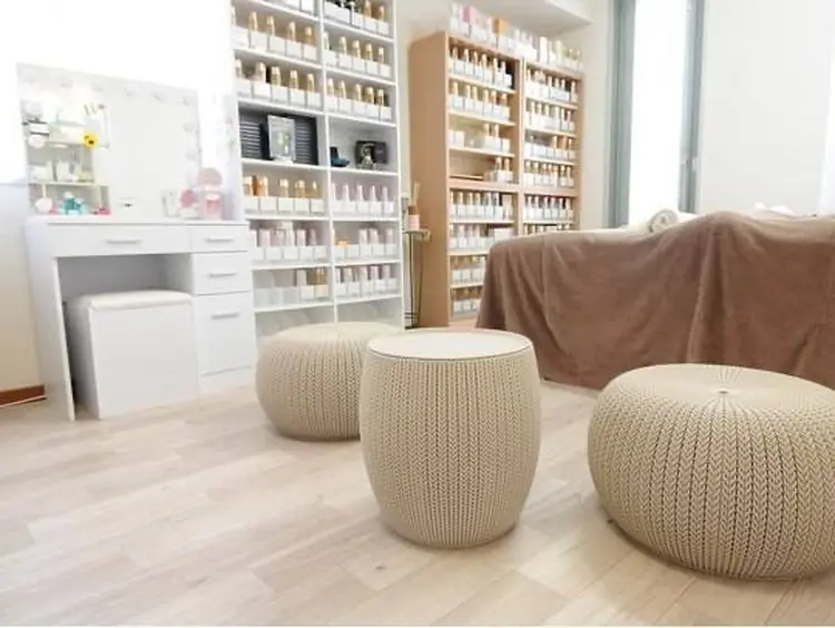 メナードフェイシャルサロン メニアングルの内観・外観1