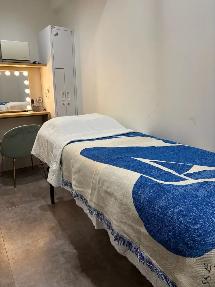 uneの内観・外観1