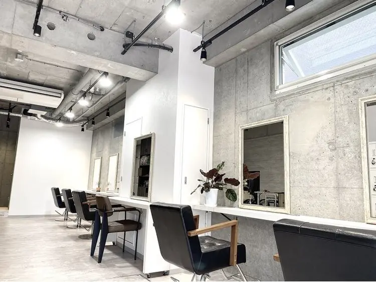 FLAVA Men's hair メンズサロン吉祥寺の内観・外観1