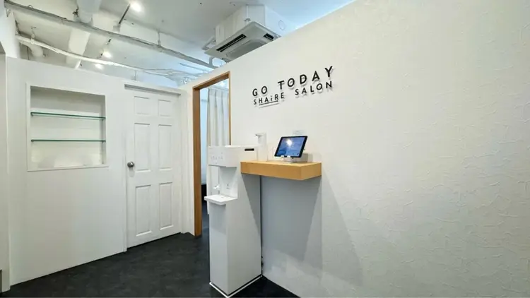 GO TODAY Iris表参道店の内観・外観1