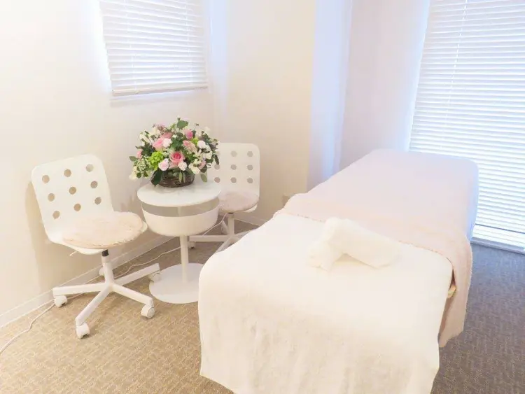 隆鼻矯正専門店ラプリ 新宿店の内観・外観2