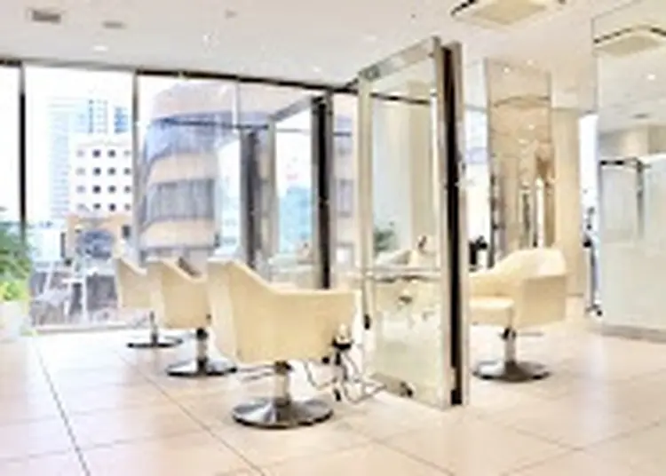 ZELE 上尾の内観・外観1