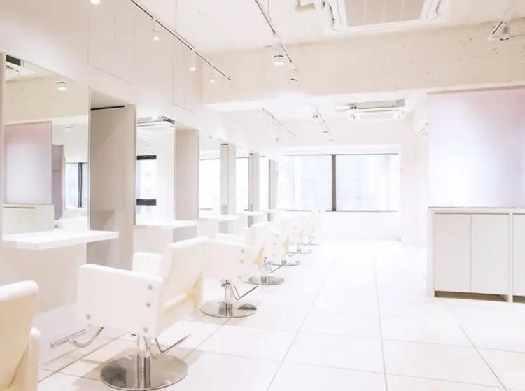 euphoria新宿店の内観・外観1