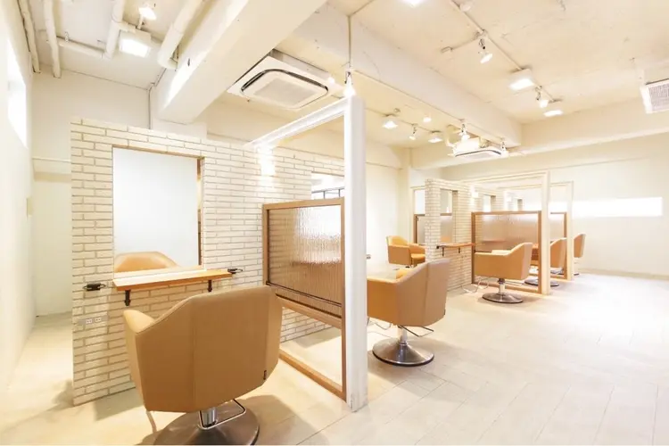 ハピネスフィール宇治店の内観・外観1