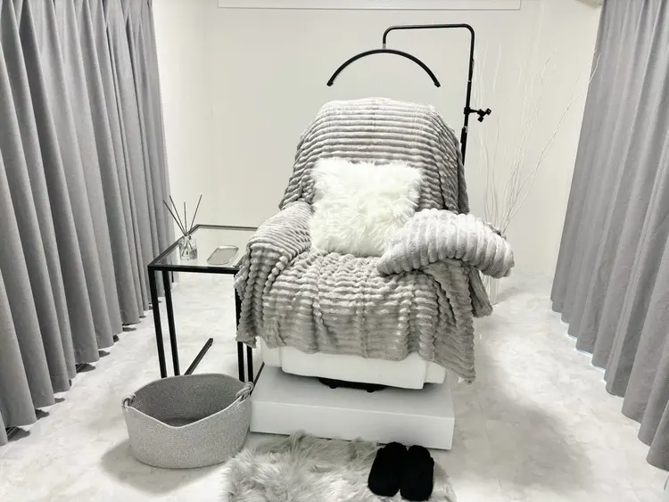 mico天神大名店【まつげパーマ/アイブロウ専門店】の内観・外観1