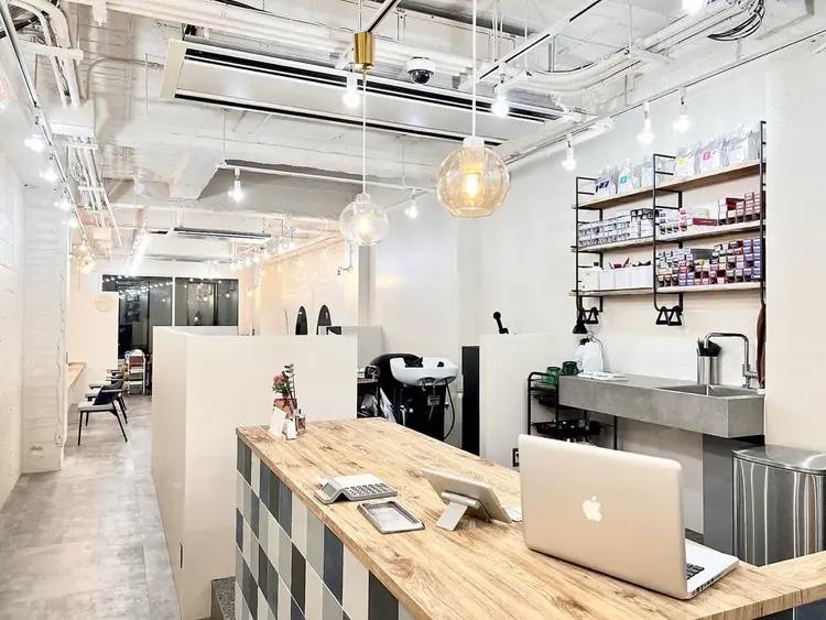 LoRE hair coordinate    四条河原町店の内観・外観1